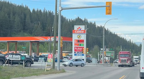 ‘Blast from the past’: $1 gas produces organized chaos in Enderby